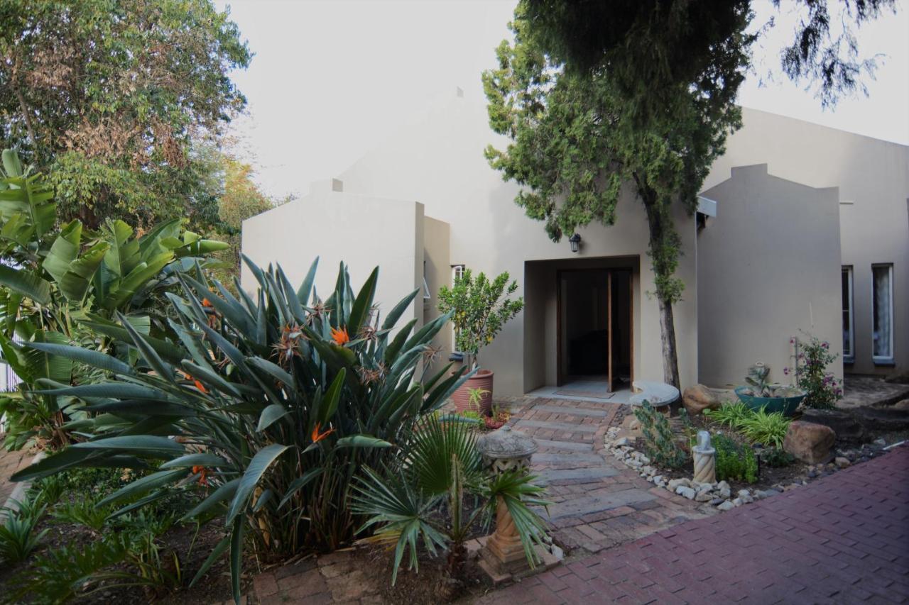 Pta East Guest House Pretoria Exterior foto