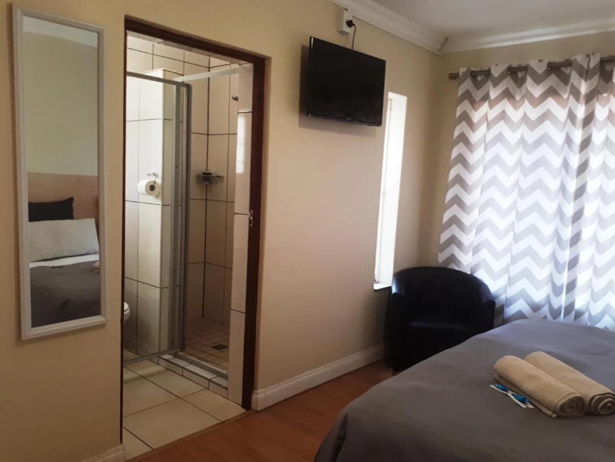 Pta East Guest House Pretoria Exterior foto